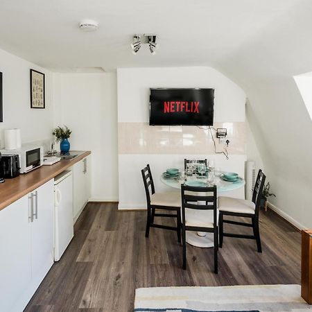 Bright Fitzrovia Studio Лондон Экстерьер фото