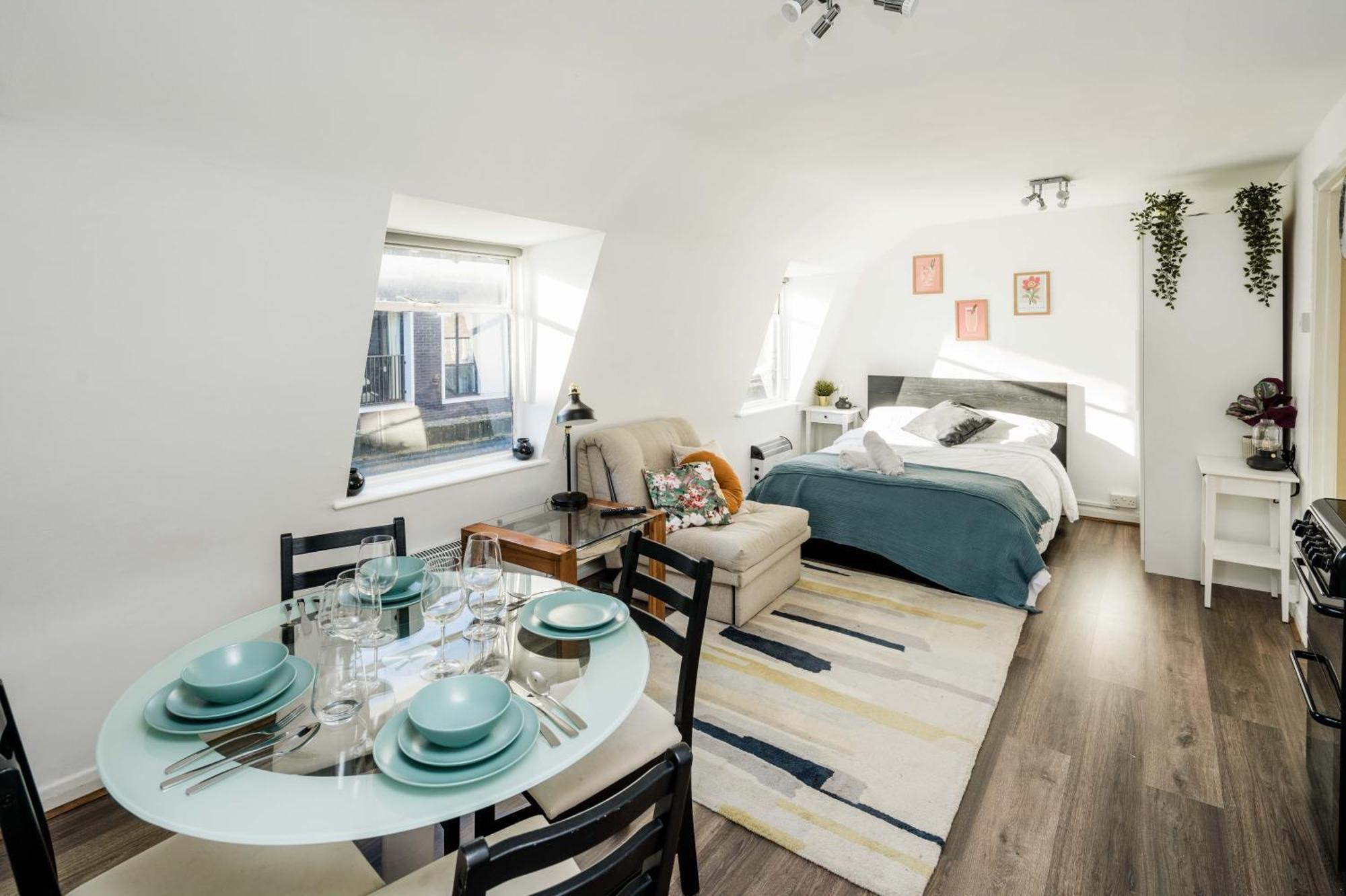 Bright Fitzrovia Studio Лондон Экстерьер фото